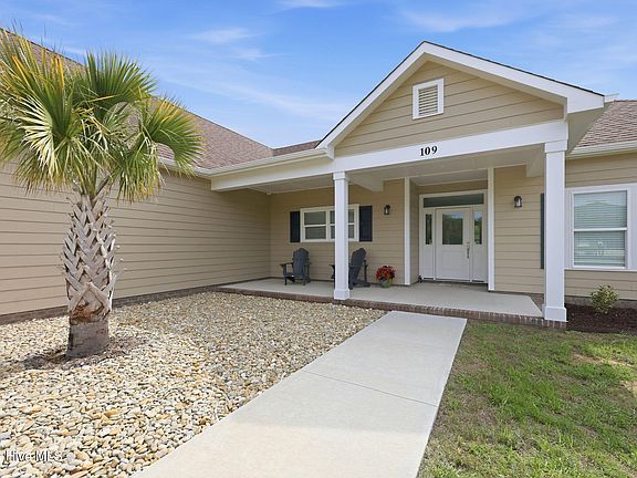 3rd image of 109 Fawn Creek Court
