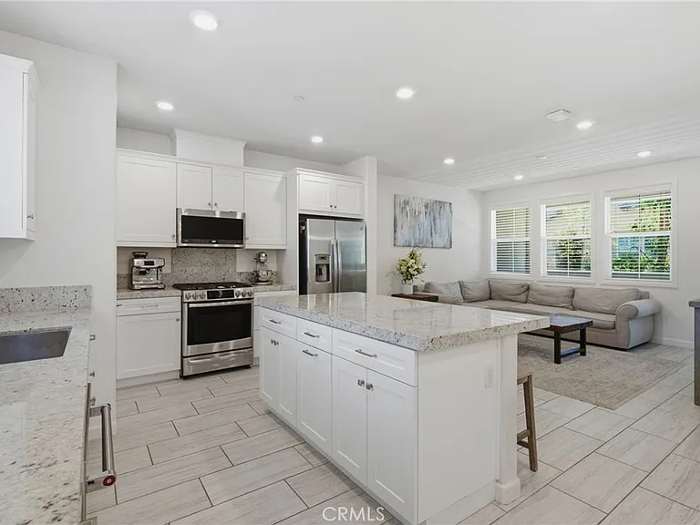 4344 Canyon Coral Ln — Photo 3