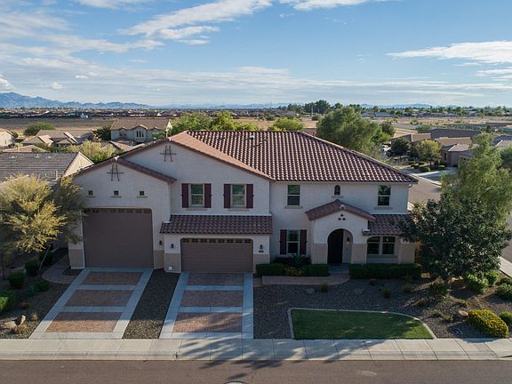 E8155040-E2E3-4EBC-89E2-5BDA6D55F5BB