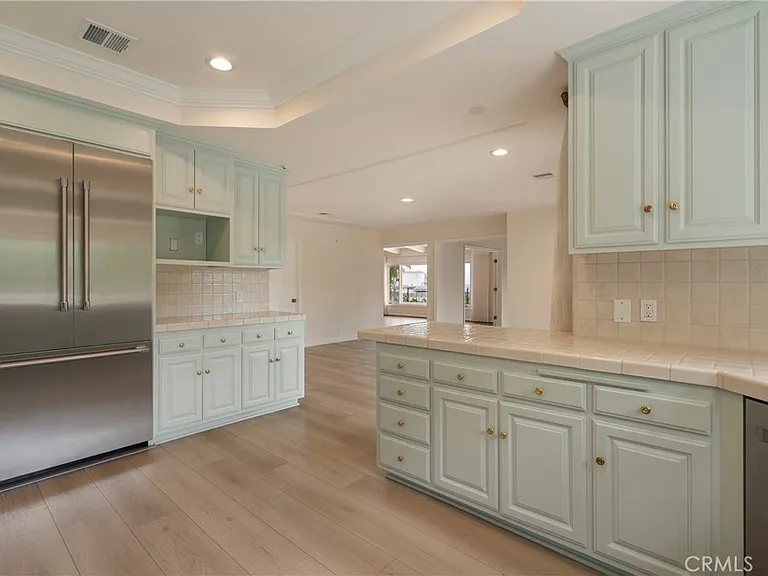 3737 Debstone Ave — Photo 7