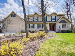 12225 W Whitaker Ave, Greenfield, WI 53228