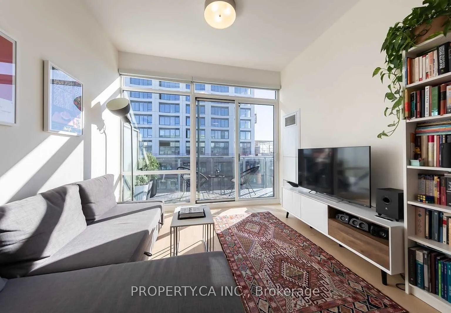 1 bed, $2,400 — Photo 4