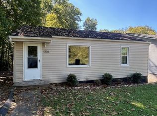 1704 Seaver Rd, Kingsport, TN 37660