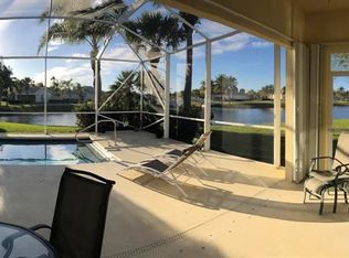 8407 Rosalie Ln, Wellington, FL 33414