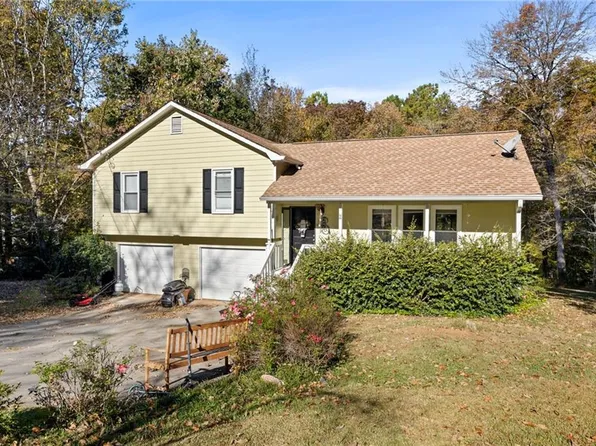 27 Acorn Trl, Dallas, GA 30132