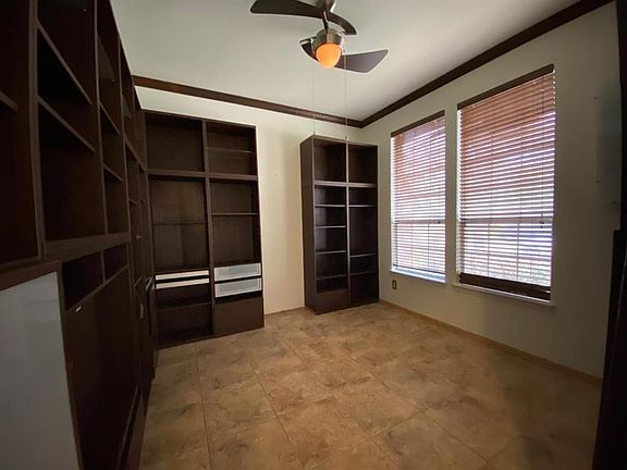 4th image of 1826 Lake Travis Dr