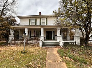 604 S Erie Ave, Russellville, AR 72801