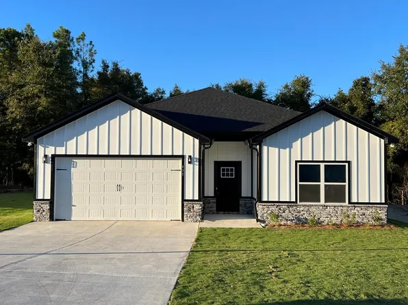 435 Partisan Dr, Phenix City, AL 36870