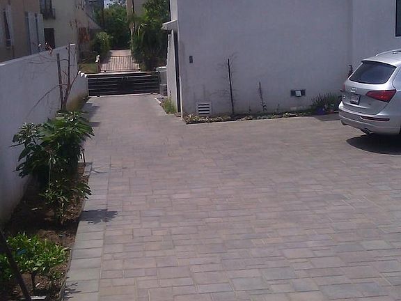 3rd image of 8227 W 4th St Lowr #