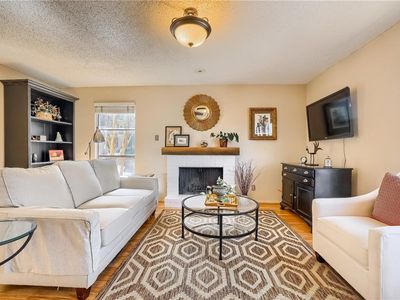 3609 Las Colinas Dr APT C, Austin, TX, 78731