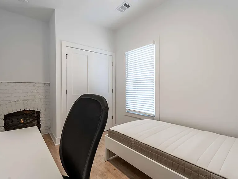 443 Lynch Ave NW — Photo 16