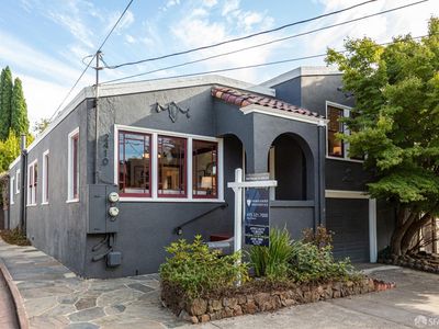 2410 Carleton St, Berkeley, CA, 94704