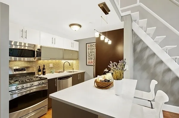 Rented by Rennit Inc. | media 63