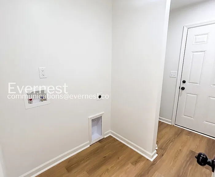 411 E Torbush Dr — Photo 19