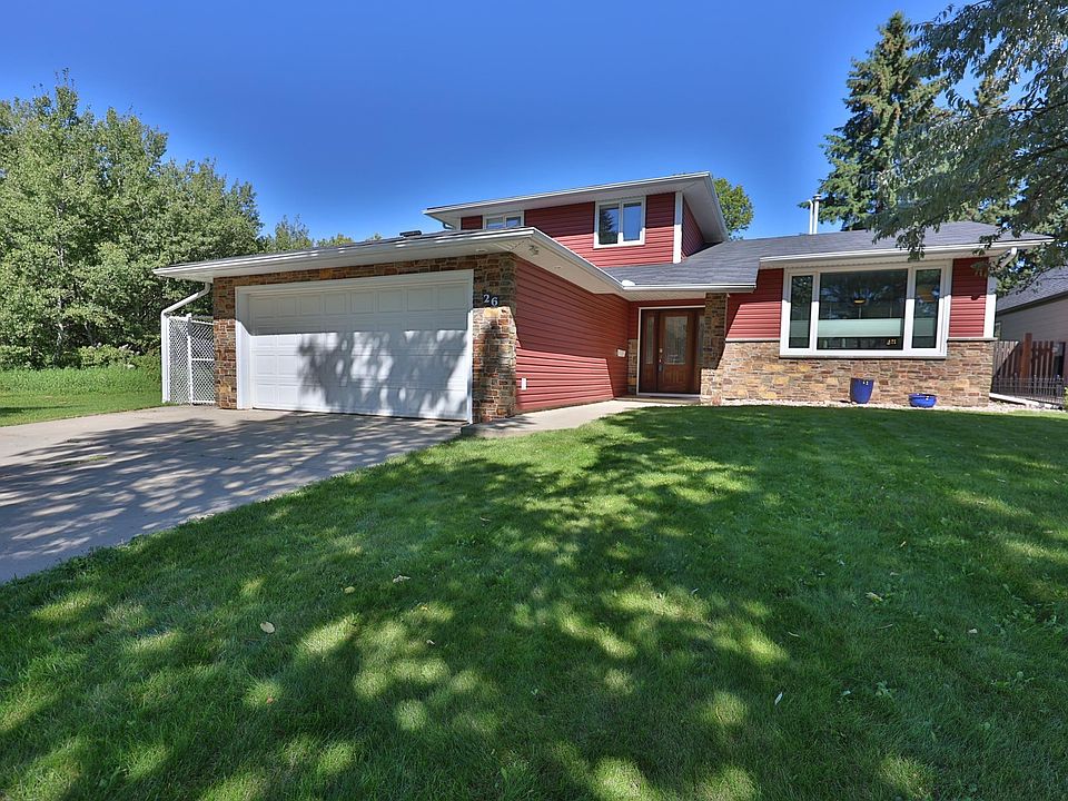 1st image of 26 Butterfield Cres