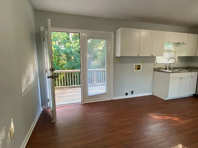 109 Barrington Pl #1-4 — Photo 4