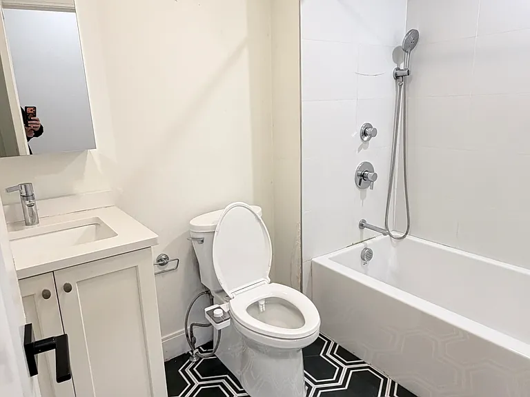 93 George St #3 — Photo 6