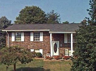 170 Mayo Dr, New Haven, WV 25265