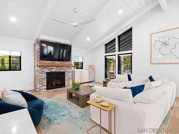 Den/Family/Great Room