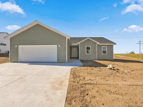 4415 Edwin Blvd, Grawn, MI 49637