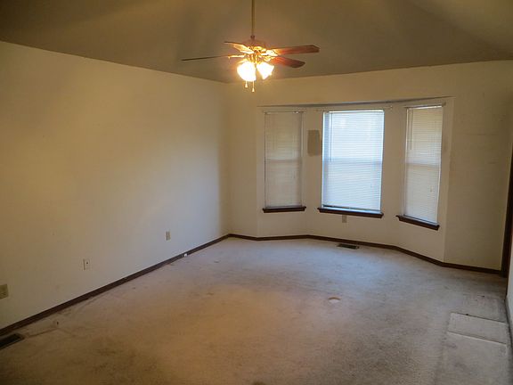 5th image of 12800 Briar Hollow Ln