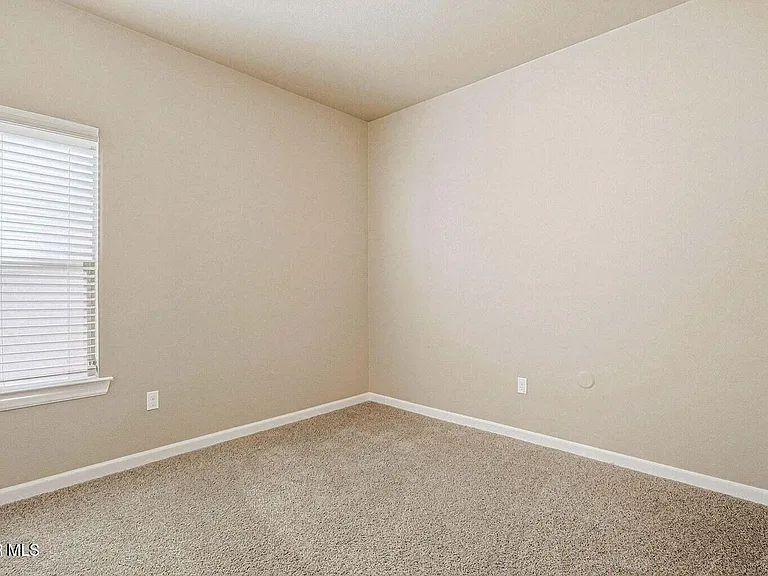 5933 Ruidoso Downs St — Photo 16