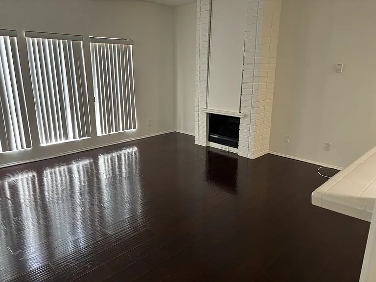 1428 Kelton Ave #302 — Photo 7