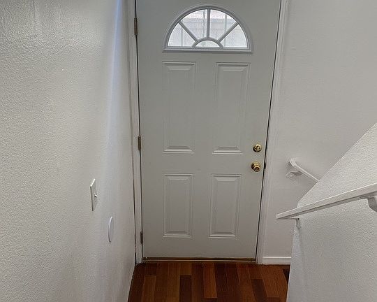 2nd image of 335 E Plymouth St APT 6