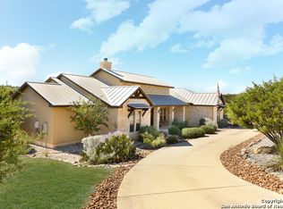 1414 Ensenada Dr, Canyon Lake, TX 78133