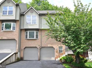 114 River Bend Park, Lancaster, PA 17602
