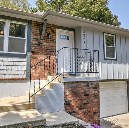 3rd image of 3008 S Elmira Ave