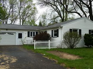 844 Jaclyn Ln, Webster, NY 14580