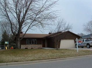 2032 W Harvest Dr, Appleton, WI 54914