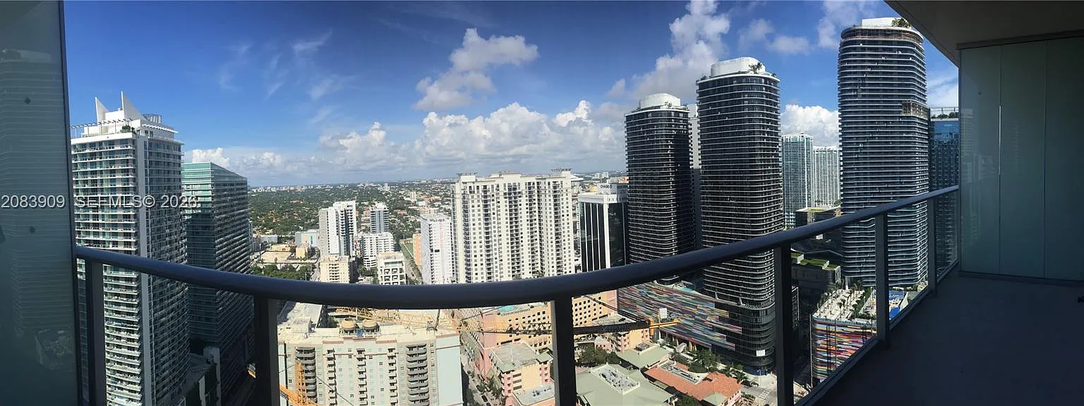 1010 Brickell — Photo 1
