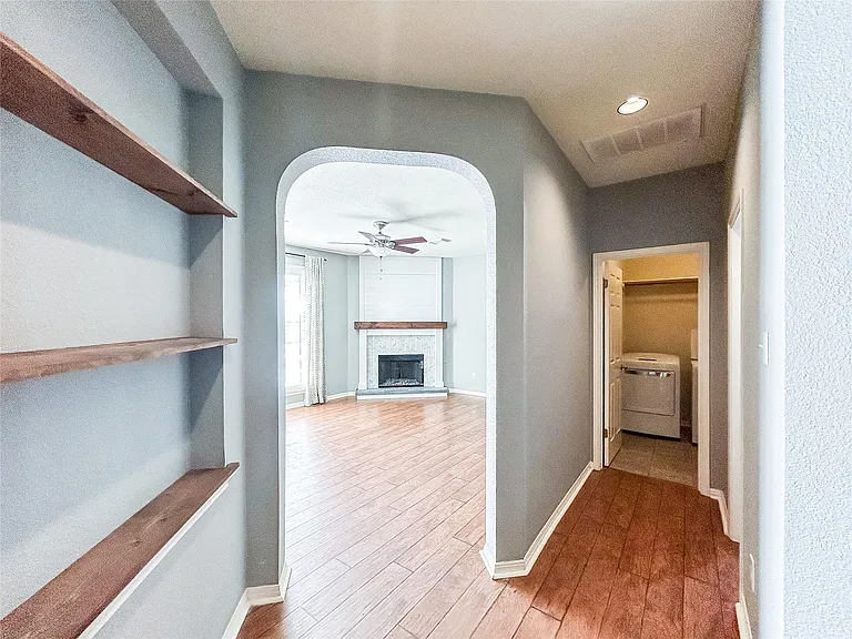 1745 Dapplegrey Ln — Photo 7
