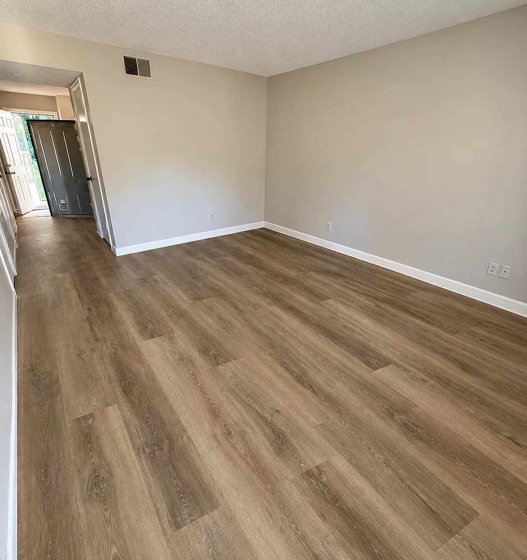 2 bed, 1.5 bath, 1000 sqft, $1,400 — Photo 2