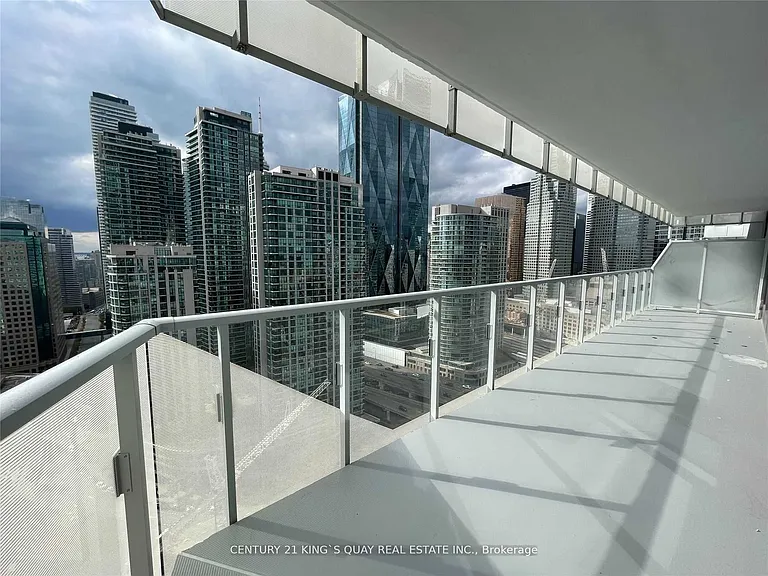28 Freeland St #2702 — Photo 16