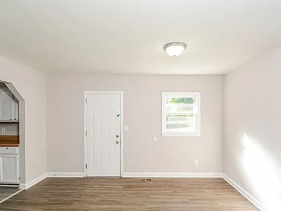 5101 Catalpa Rd — Photo 4