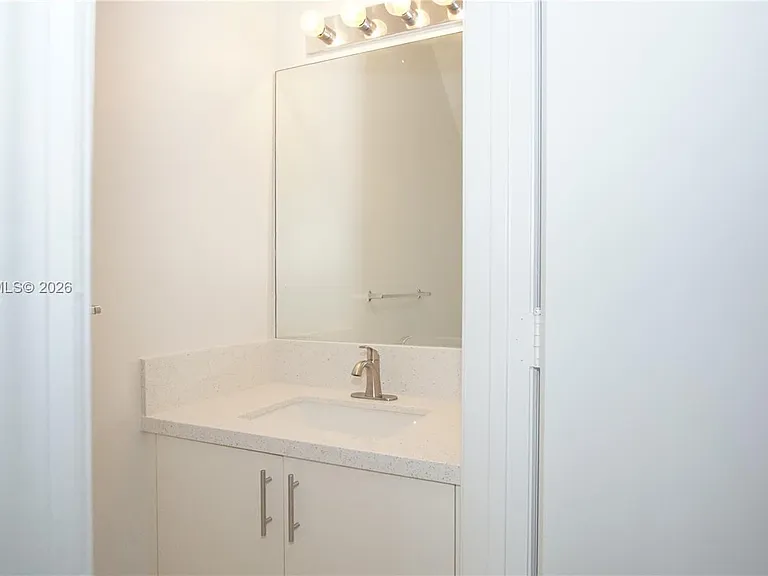 1868 Salerno Cir #1868 — Photo 24