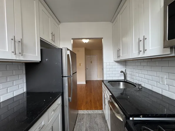 3625 Parsons Blvd APT 3E, Flushing, NY 11354