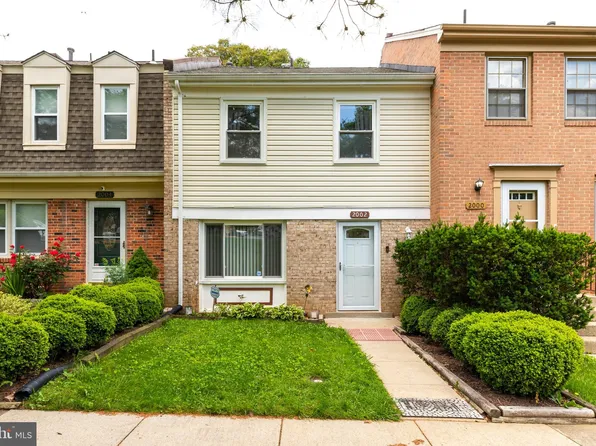 2002 Mayflower Dr, Woodbridge, VA 22192