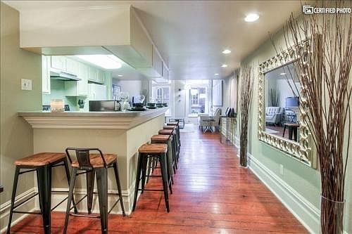 4th image of 2118 Strand St
