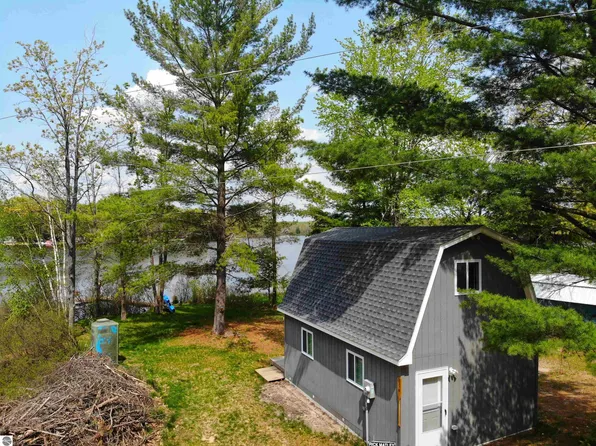 3378 Sherwood Trl NE, Kalkaska, MI 49646