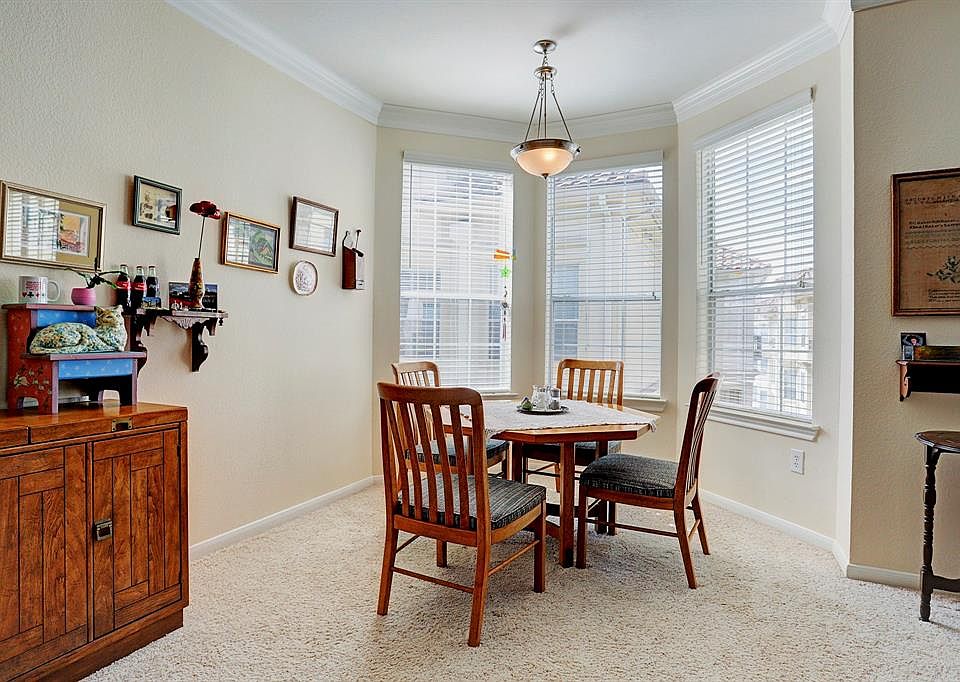 1st image of 7575 Kirby Dr APT 2409