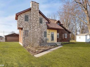 47645 Sugarbush Rd, Chesterfield, MI 48047