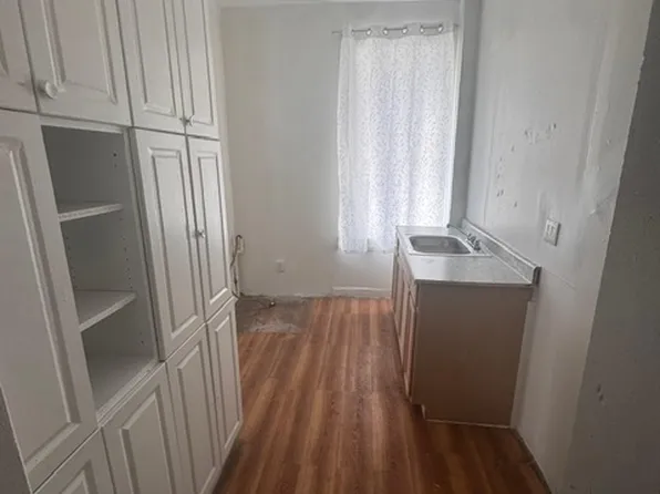 165 Patchen Avenue image 1 of 7