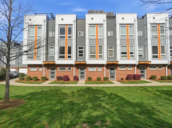 523 Sedgefield Park Dr, Charlotte, NC 28203