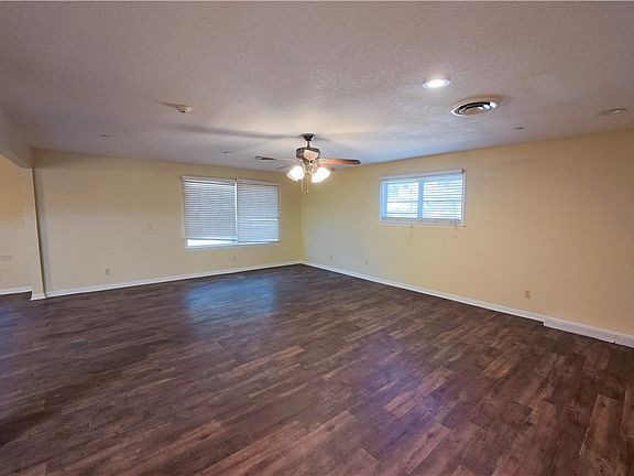 5th image of 708 Avenue I St