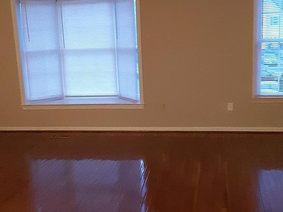 4th image of 3066 Metheny Pl