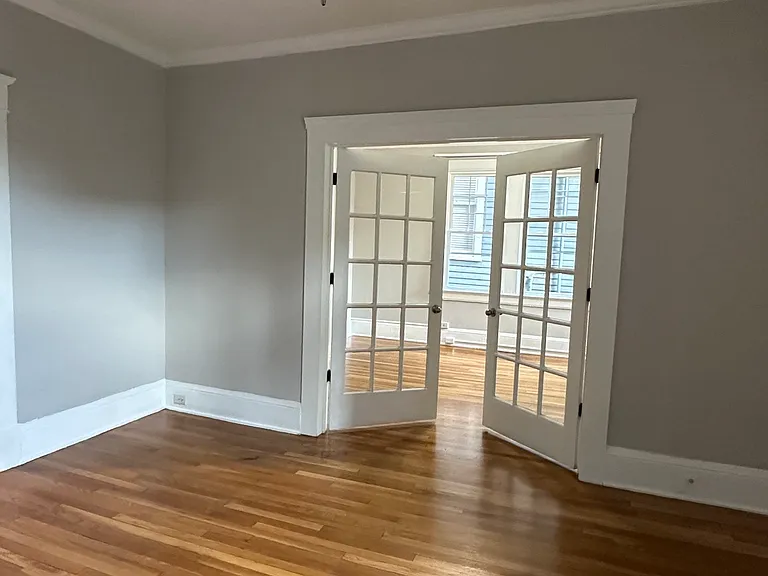 160 4th St NE #1 — Photo 6
